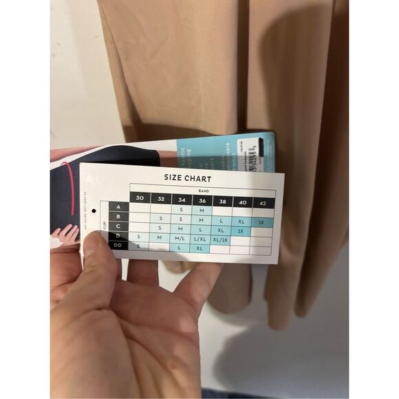 Brand New Assets by Spandex Women's Medium Nude Strapless Shaped Cupped Bodysuit - Picture 3 of 7